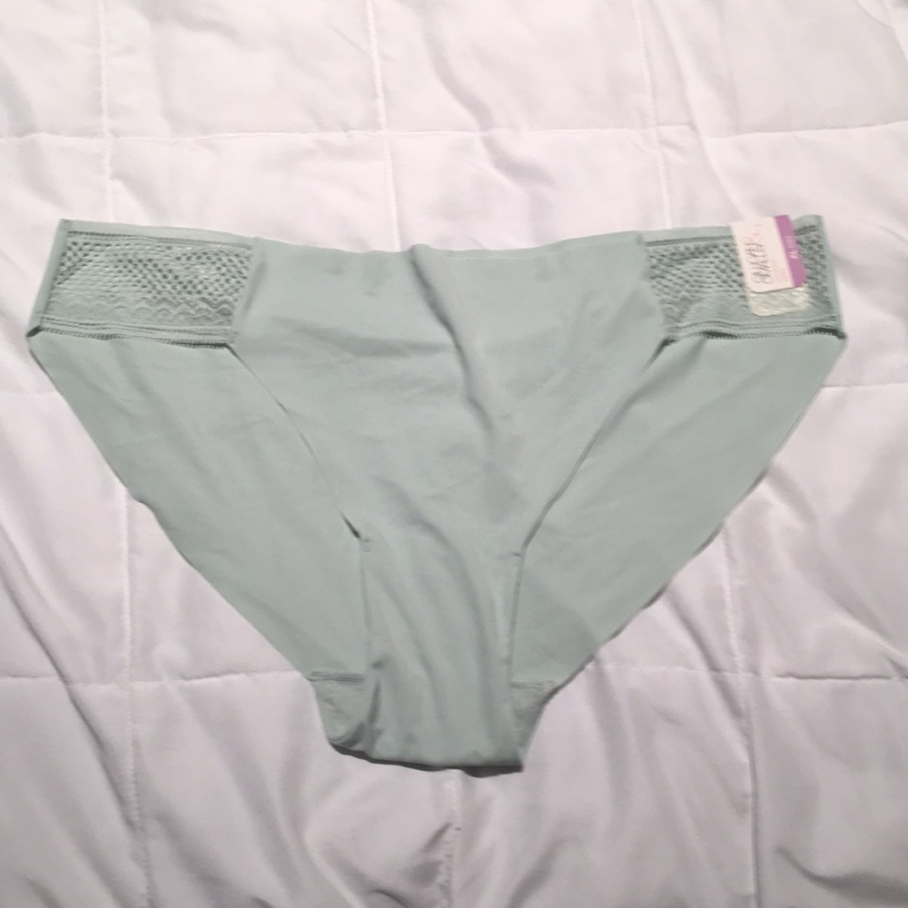 Seamless panties NWT